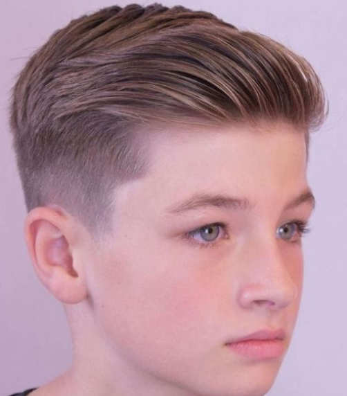 Berniukų kirpimai šukuosenos 2022-2023